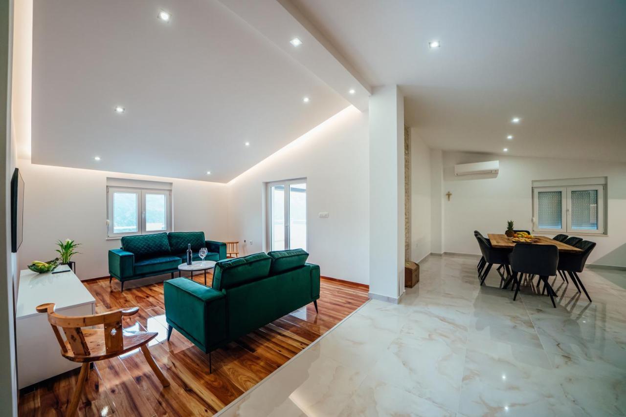 Apartman Mlikota Zagvozd Esterno foto