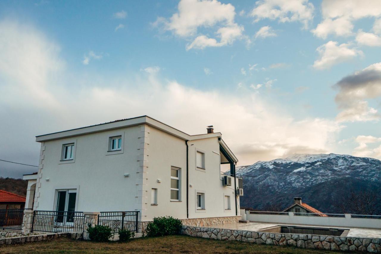 Apartman Mlikota Zagvozd Esterno foto